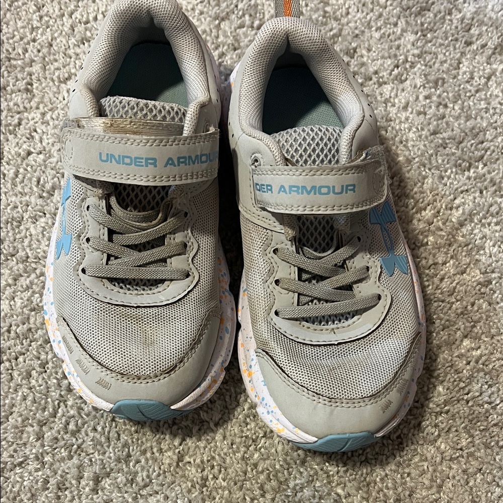 Under Armour Kids Sneakers in Gray and Blue